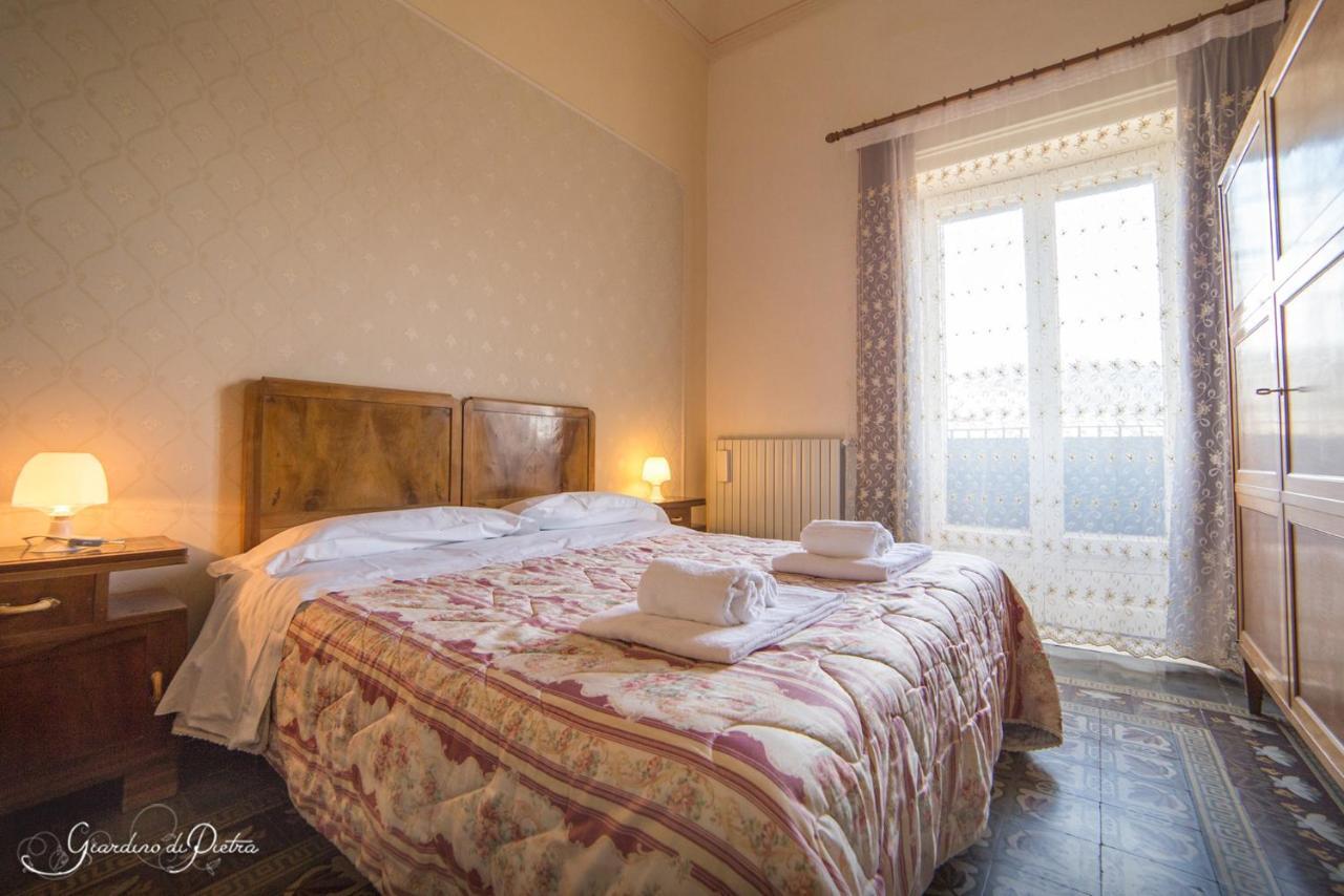 B&B Giardino Di Pietra รากูซา ภายนอก รูปภาพ